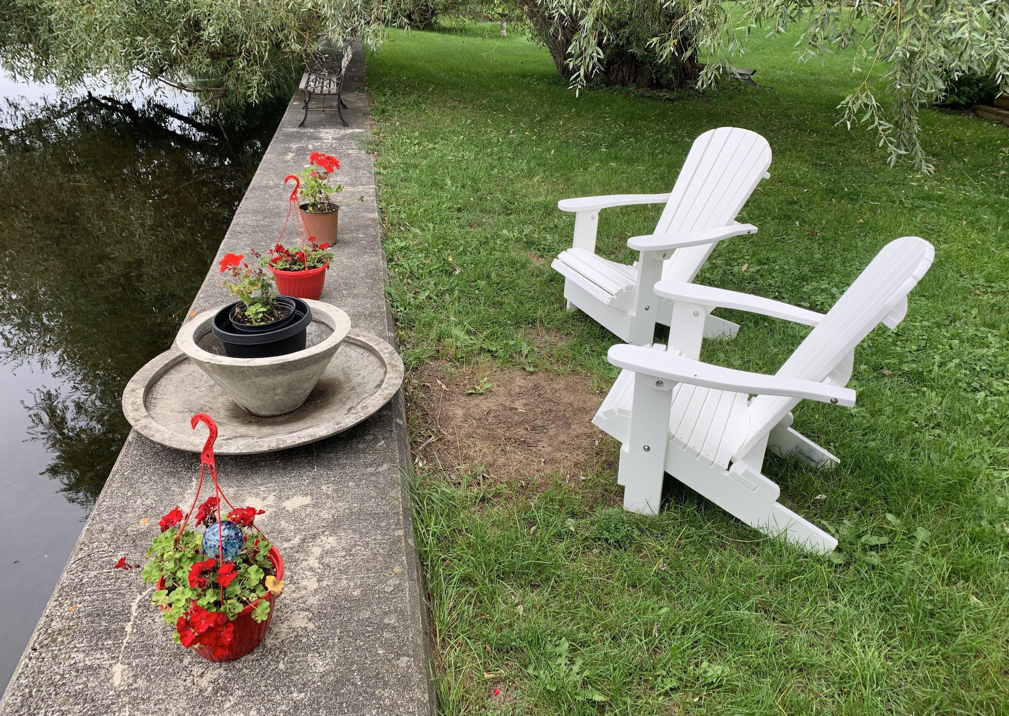 Poly-Luxe Recycled Plastic Classic Adirondack Chair (Standard)