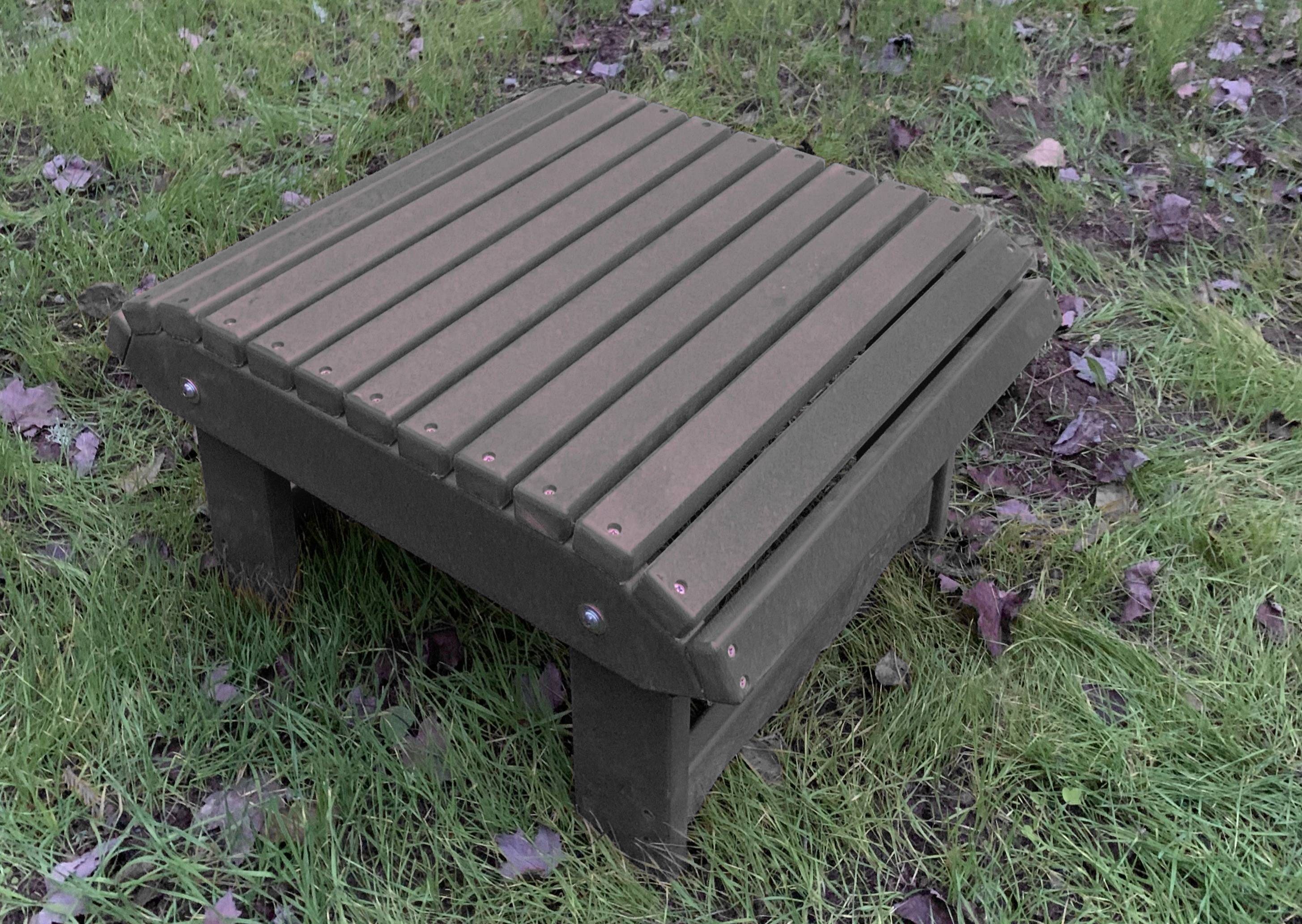 Poly-Luxe Classic 2-Position Ottoman (Standard)