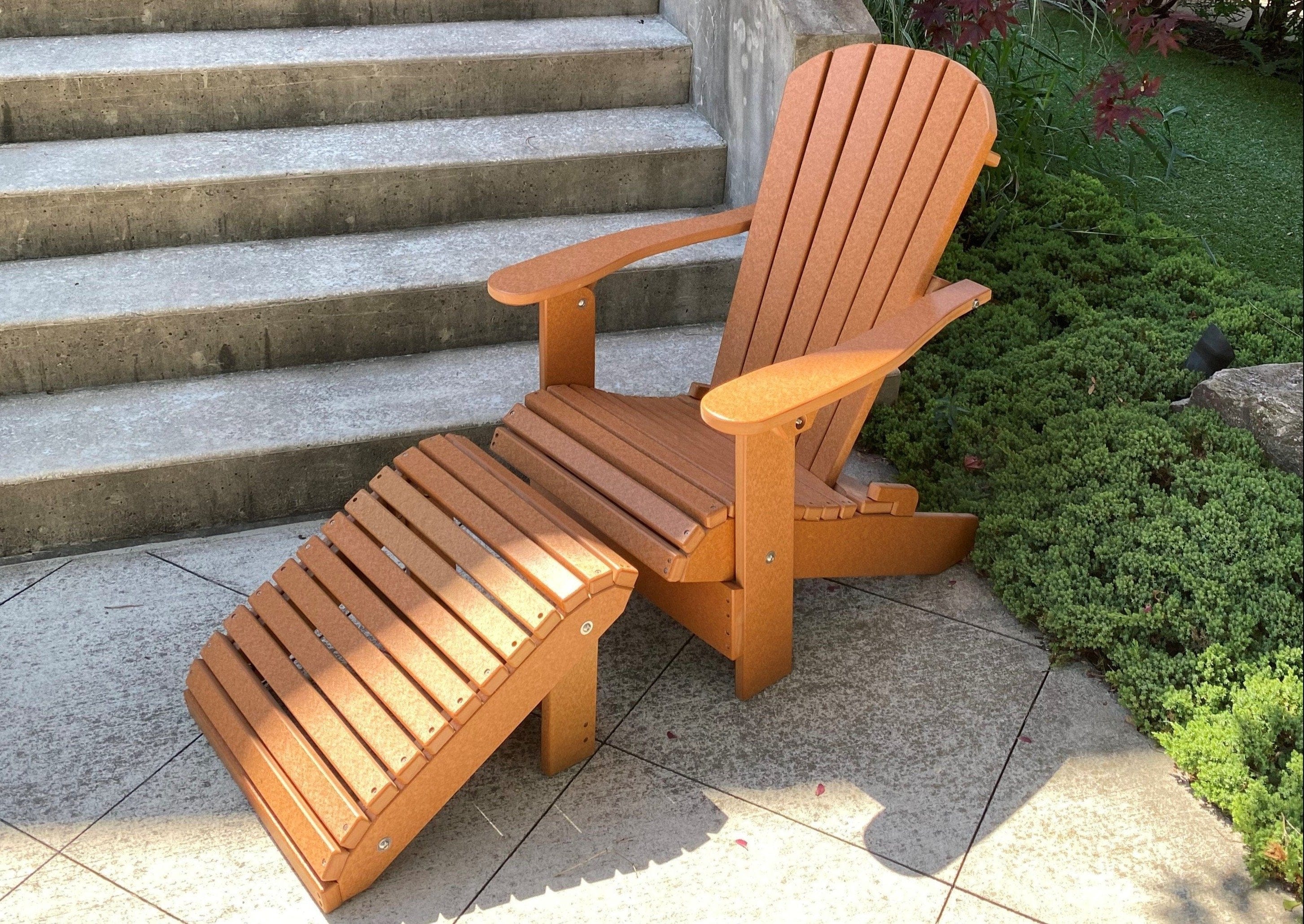 Poly-Luxe Recycled Plastic Classic Adirondack Chair (Standard)