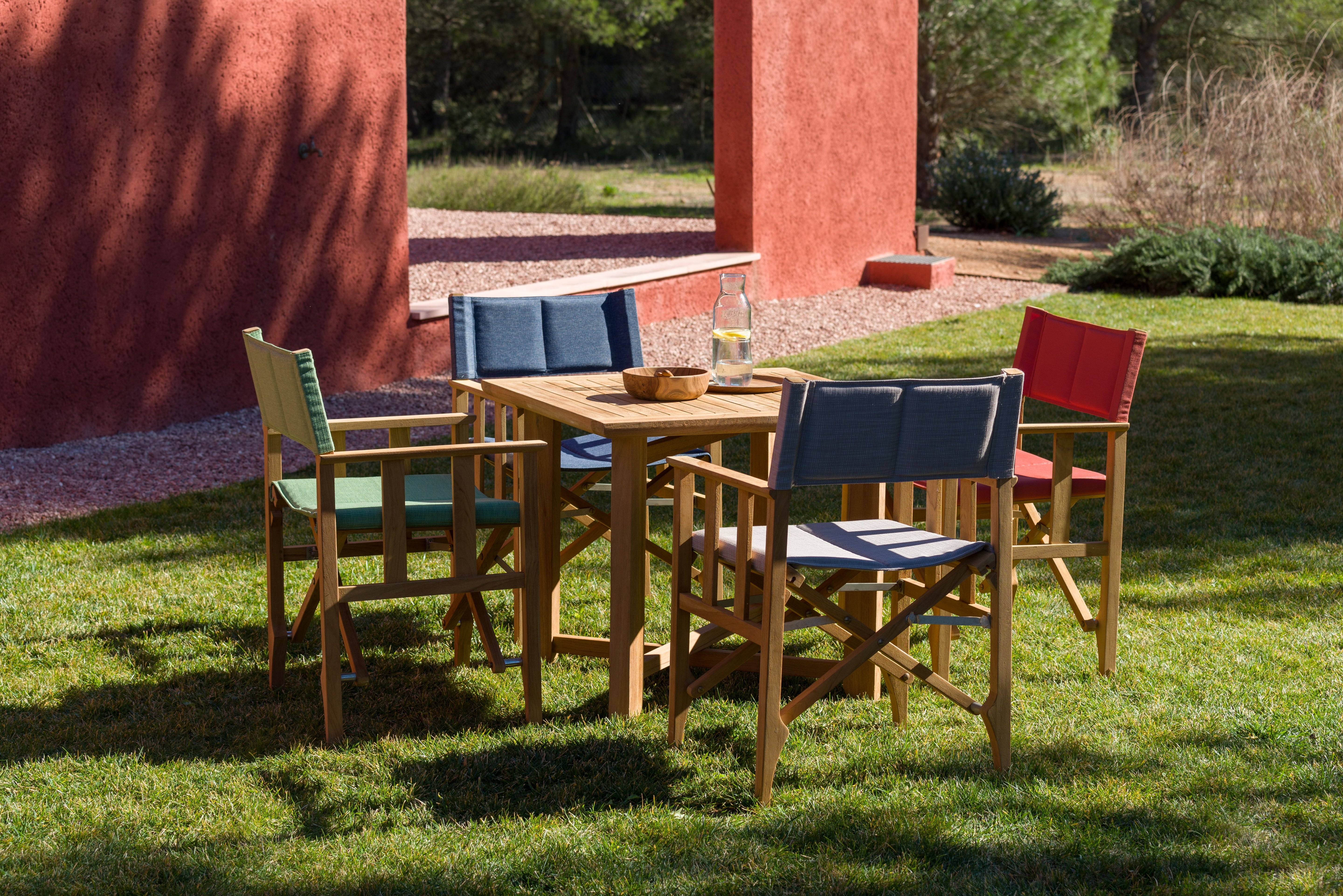 Zircon Teak Director Chair ‚Äì Piquant Green - 1 Piece