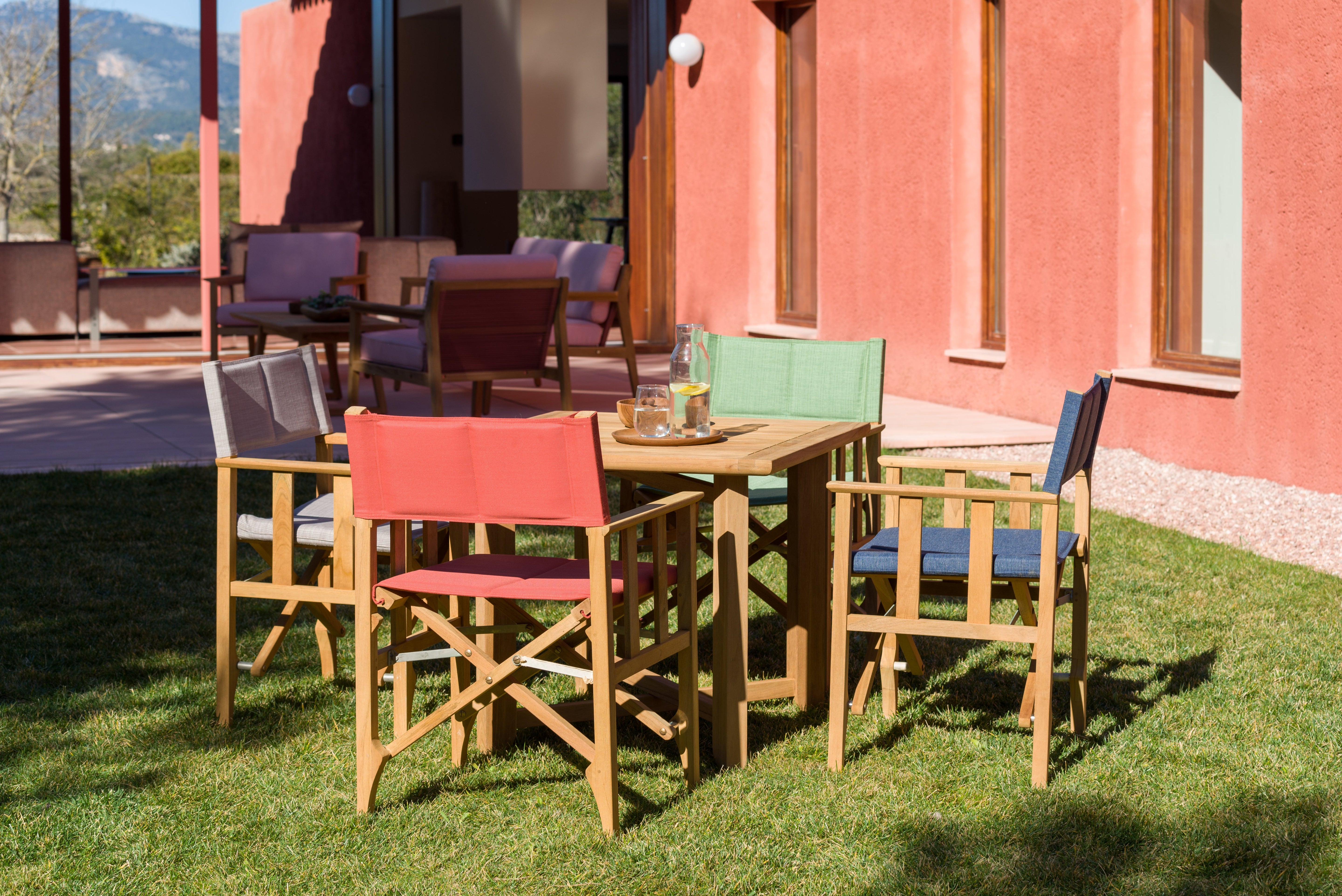 Zircon Teak Director Chair ‚Äì Piquant Green - 1 Piece