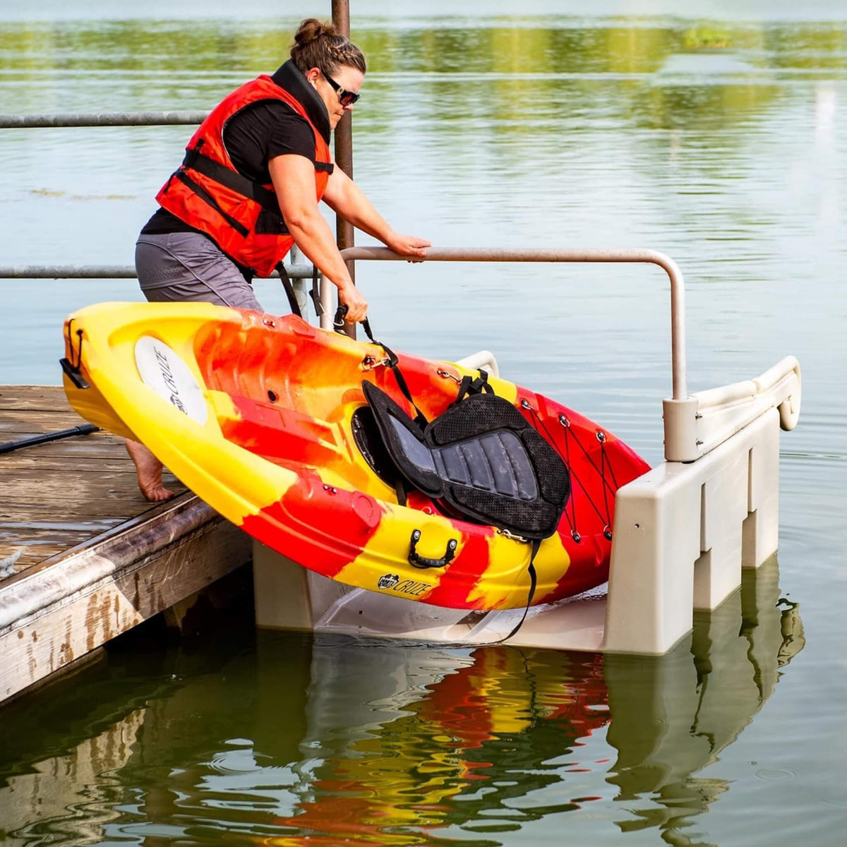 Floating Kayak Launch Station For Fixed Docks Kayaks And Canoes (SAK36851)